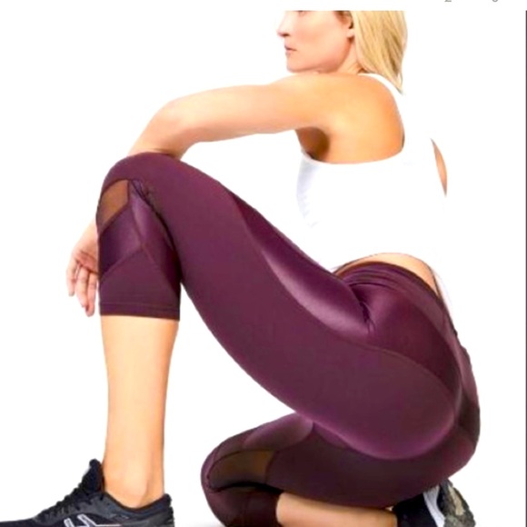 🫶🏻SWEATY BETTY luxe wet look, mesh crop THE POWER LEGGINGS - Picture 1 of 9